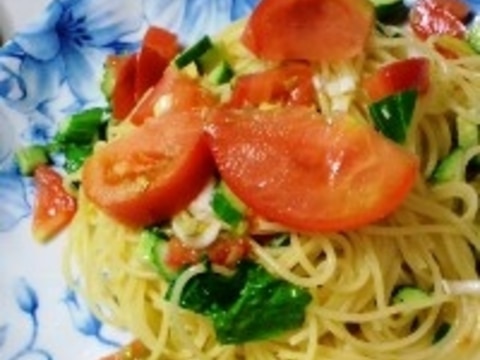 トマトときゅうりの冷製パスタ